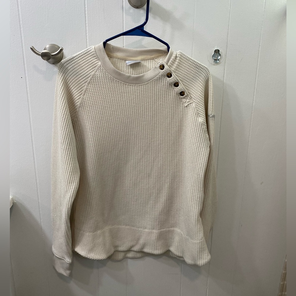 Columbia cream waffle knit top button shoulder detail